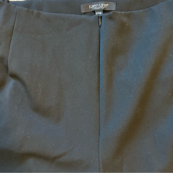 Karen Kane Lifestyle Front Zip Tapered Leg Stretch Trouser Pant Black 22W NWT - Picture 5 of 10